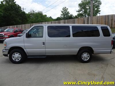 2008 Ford E-Series Van E-350 SD XLT  5.4L V8 Passenger RWD - Photo 4 - Cincinnati, OH 45255