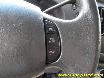 2008 Ford E-Series Van E-350 SD XLT  5.4L V8 Passenger RWD - Photo 18 - Cincinnati, OH 45255