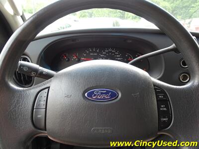 2008 Ford E-Series Van E-350 SD XLT  5.4L V8 Passenger RWD - Photo 17 - Cincinnati, OH 45255