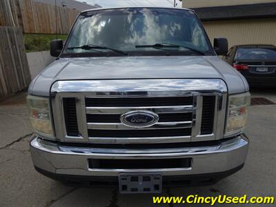 2008 Ford E-Series Van E-350 SD XLT  5.4L V8 Passenger RWD - Photo 2 - Cincinnati, OH 45255