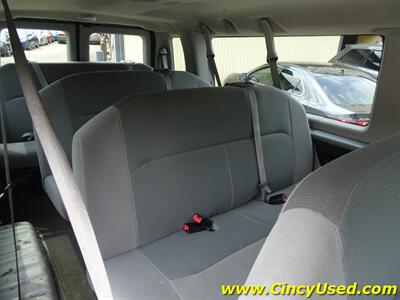 2008 Ford E-Series Van E-350 SD XLT  5.4L V8 Passenger RWD - Photo 13 - Cincinnati, OH 45255