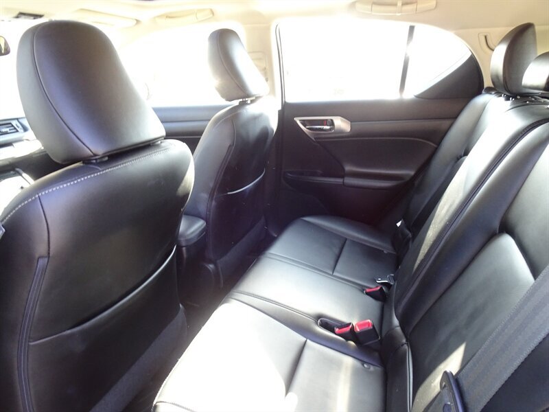2016 Lexus CT 200h - Photo 15 - Cincinnati, OH 45255