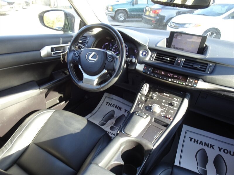 2016 Lexus CT 200h - Photo 10 - Cincinnati, OH 45255