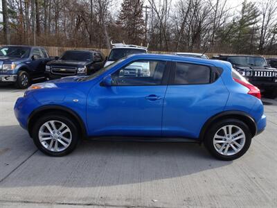 2011 Nissan Juke SL  1.6L Turbo I4 AWD - Photo 5 - Cincinnati, OH 45255