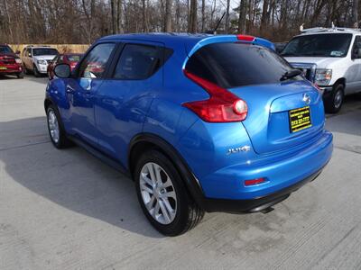 2011 Nissan Juke SL  1.6L Turbo I4 AWD - Photo 8 - Cincinnati, OH 45255