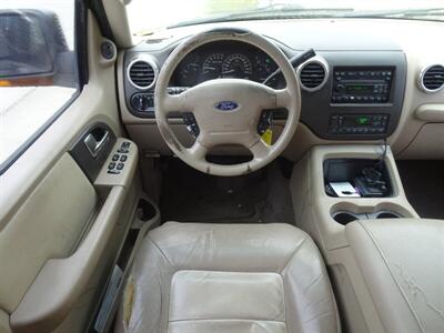 2003 Ford Expedition Eddie Bauer  V8 RWD - Photo 13 - Cincinnati, OH 45255