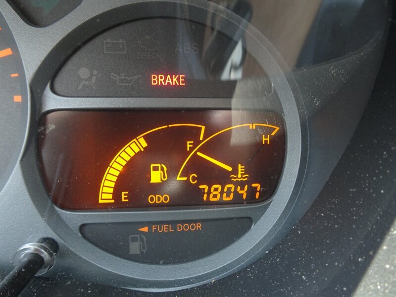 2004 Toyota Celica GT - Photo 35 - Cincinnati, OH 45255