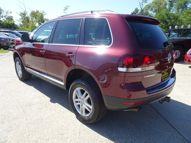 2008 Volkswagen Touareg 2 VR6 FSI   - Photo 4 - Cincinnati, OH 45255