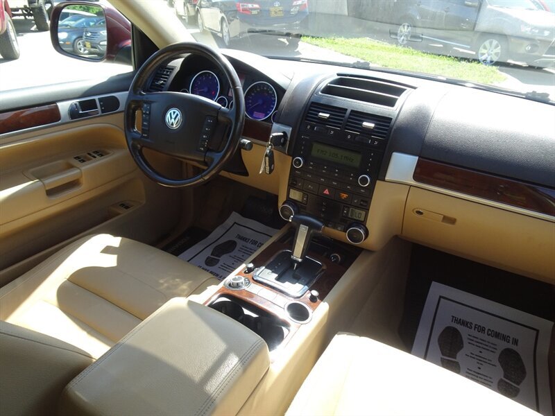 2008 Volkswagen Touareg 2 VR6 FSI   - Photo 9 - Cincinnati, OH 45255