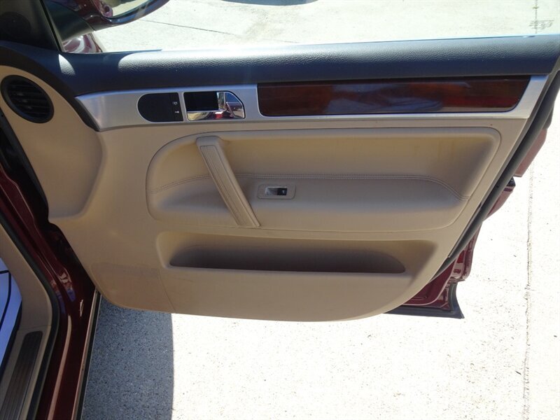 2008 Volkswagen Touareg 2 VR6 FSI   - Photo 26 - Cincinnati, OH 45255