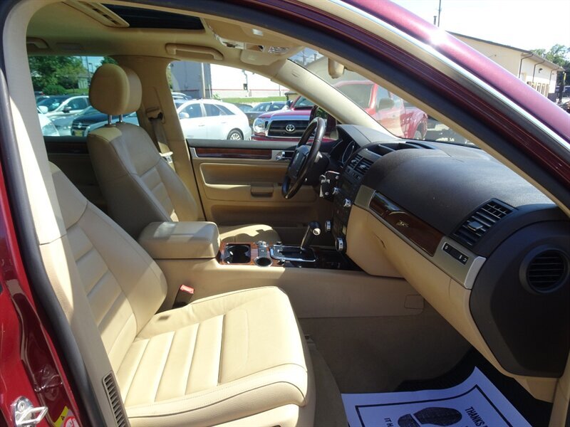 2008 Volkswagen Touareg 2 VR6 FSI   - Photo 10 - Cincinnati, OH 45255