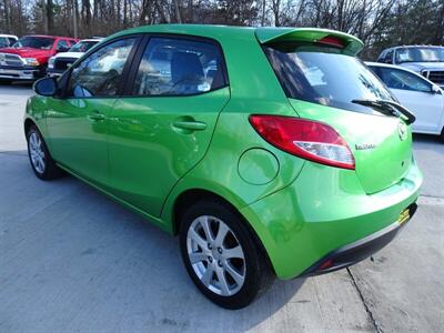 2011 Mazda Mazda2 Touring  1.5L I4 FWD - Photo 4 - Cincinnati, OH 45255