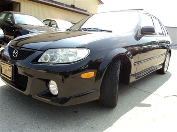 2002 Mazda Protege5   - Photo 11 - Cincinnati, OH 45255