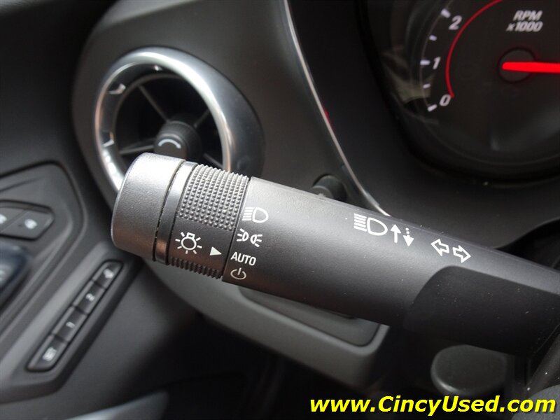 2016 Chevrolet Camaro SS - Photo 28 - Cincinnati, OH 45255