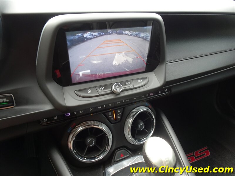 2016 Chevrolet Camaro SS - Photo 23 - Cincinnati, OH 45255