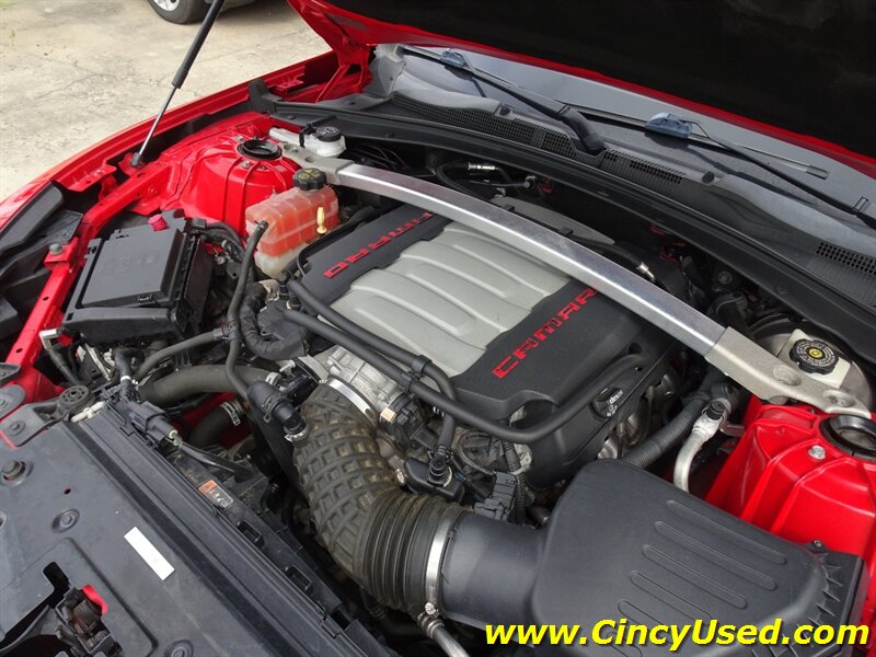 2016 Chevrolet Camaro SS - Photo 34 - Cincinnati, OH 45255