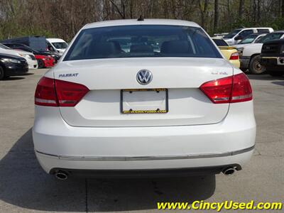 2013 Volkswagen Passat V6 SEL Premium   - Photo 8 - Cincinnati, OH 45255