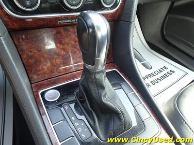 2013 Volkswagen Passat V6 SEL Premium   - Photo 16 - Cincinnati, OH 45255