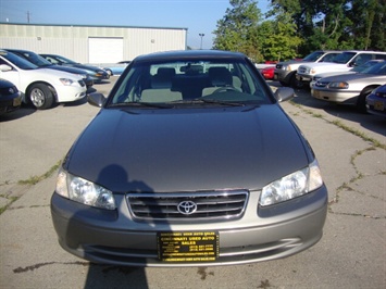 2001 Toyota Camry LE   - Photo 2 - Cincinnati, OH 45255