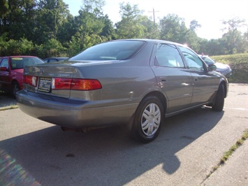 2001 Toyota Camry LE   - Photo 12 - Cincinnati, OH 45255