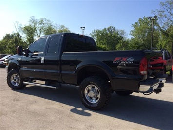 2004 Ford F-250 Super Duty Lariat   - Photo 12 - Cincinnati, OH 45255