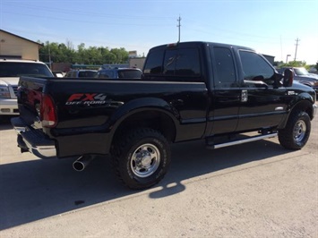 2004 Ford F-250 Super Duty Lariat   - Photo 6 - Cincinnati, OH 45255