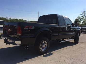 2004 Ford F-250 Super Duty Lariat   - Photo 13 - Cincinnati, OH 45255