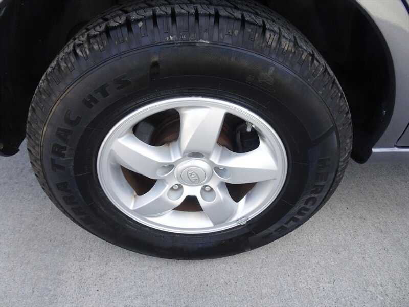 2007 Kia Sorento LX 4X4 - Photo 26 - Cincinnati, OH 45255