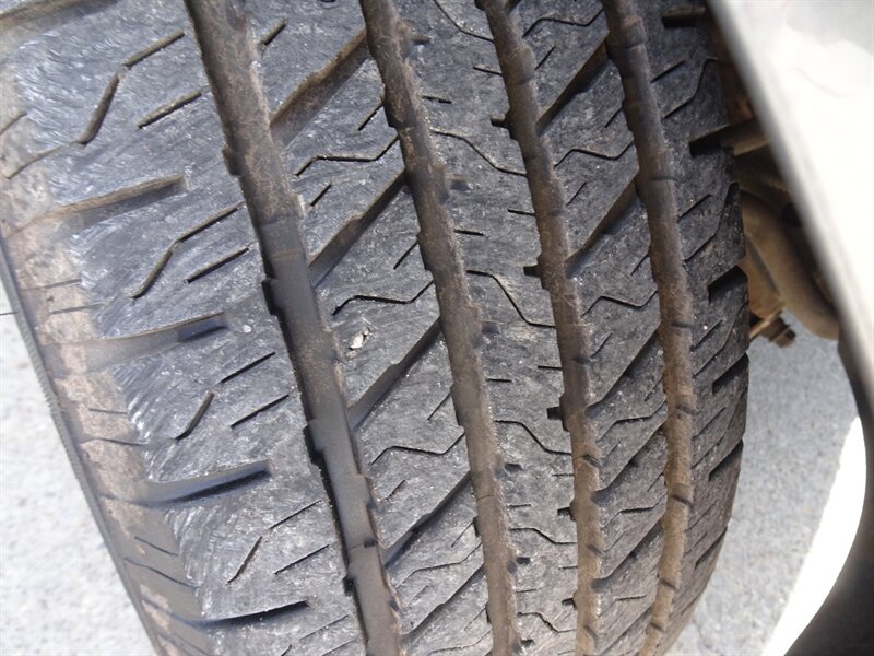 2007 Kia Sorento LX 4X4 - Photo 24 - Cincinnati, OH 45255