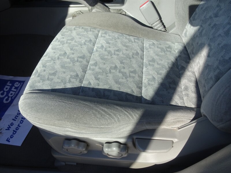 2007 Kia Sorento LX 4X4 - Photo 20 - Cincinnati, OH 45255