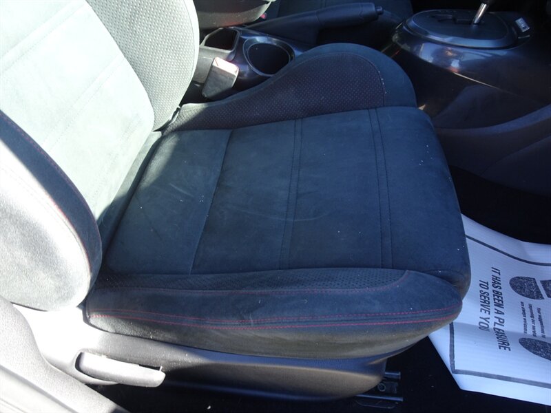 2013 Nissan Juke NISMO  1.6L I4 Turbo AWD - Photo 24 - Cincinnati, OH 45255