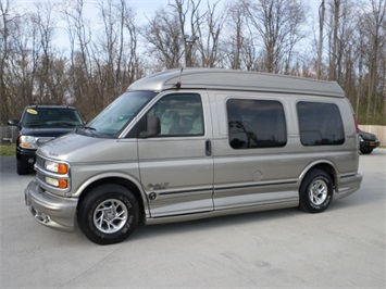 2001 Chevrolet Express Cargo 1500   - Photo 3 - Cincinnati, OH 45255