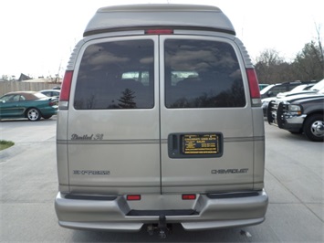 2001 Chevrolet Express Cargo 1500   - Photo 5 - Cincinnati, OH 45255