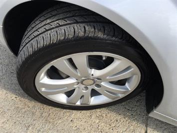 2011 Mercedes-Benz C 300 Sport 4MATIC   - Photo 31 - Cincinnati, OH 45255