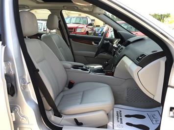 2011 Mercedes-Benz C 300 Sport 4MATIC   - Photo 8 - Cincinnati, OH 45255