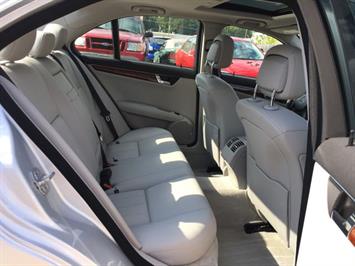 2011 Mercedes-Benz C 300 Sport 4MATIC   - Photo 9 - Cincinnati, OH 45255