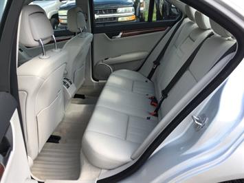 2011 Mercedes-Benz C 300 Sport 4MATIC   - Photo 15 - Cincinnati, OH 45255