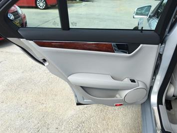 2011 Mercedes-Benz C 300 Sport 4MATIC   - Photo 22 - Cincinnati, OH 45255