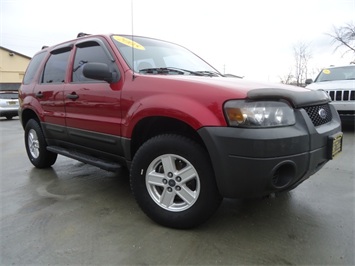 2005 Ford Escape XLS   - Photo 10 - Cincinnati, OH 45255