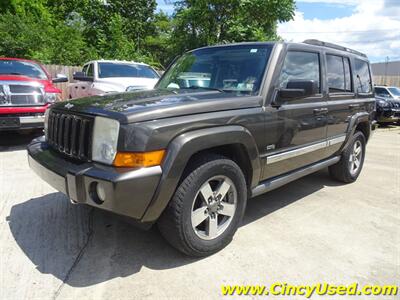 2006 Jeep Commander 65th Anniversary Edition 3.7L V6 4WD   - Photo 3 - Cincinnati, OH 45255