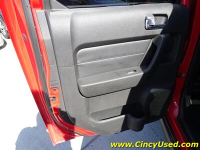 2009 Hummer H3T Alpha   - Photo 25 - Cincinnati, OH 45255