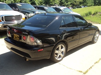 2002 Lexus IS 300   - Photo 6 - Cincinnati, OH 45255