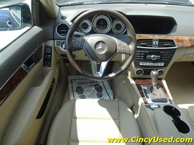 2012 Mercedes-Benz C 300 Luxury 3.0L V6 4MATIC   - Photo 10 - Cincinnati, OH 45255