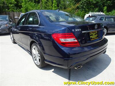 2012 Mercedes-Benz C 300 Luxury 3.0L V6 4MATIC   - Photo 9 - Cincinnati, OH 45255