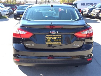 2013 Ford Focus SE   - Photo 5 - Cincinnati, OH 45255