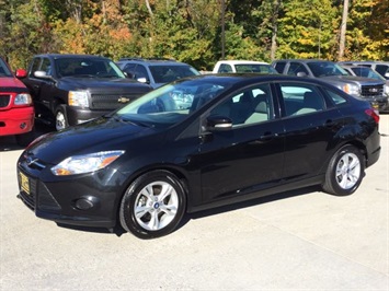 2013 Ford Focus SE   - Photo 3 - Cincinnati, OH 45255