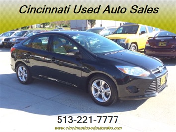 2013 Ford Focus SE   - Photo 1 - Cincinnati, OH 45255