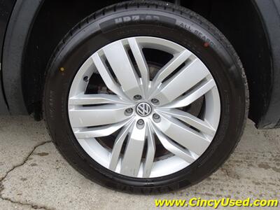 2018 Volkswagen Atlas V6 SEL Premium 4Motion - Photo 6 - Cincinnati, OH 45255