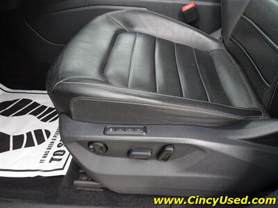 2018 Volkswagen Atlas V6 SEL Premium 4Motion - Photo 13 - Cincinnati, OH 45255