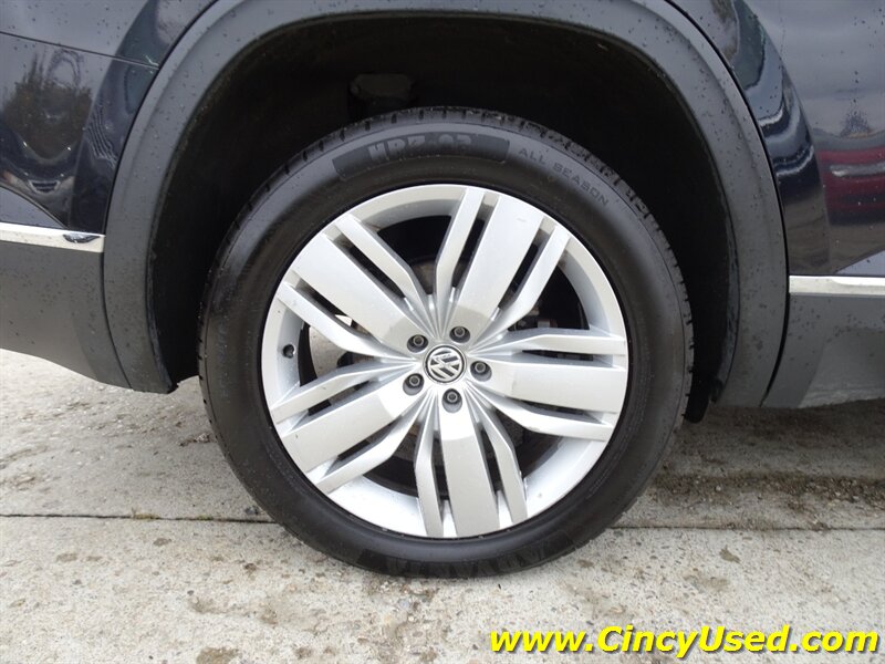 2018 Volkswagen Atlas V6 SEL Premium 4Motion - Photo 9 - Cincinnati, OH 45255